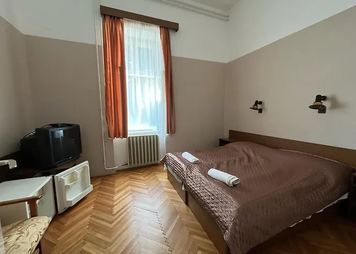 Kiss בית הארחה Balatonföldvár